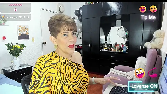 Angelina Stone 65 online show from January 6, 9:50 pm