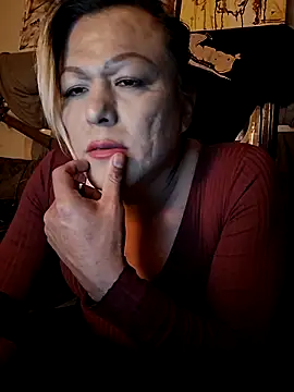 HoneyBdaQueen online show from April 2, 2:42 am