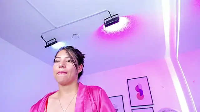 Ema louis  online show from January 19, 3:42 pm