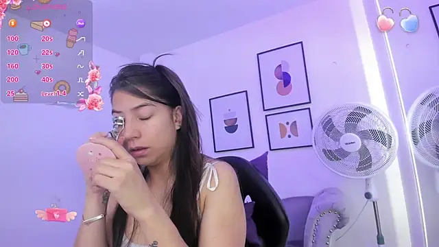 Ema louis  online show from January 28, 12:43 pm