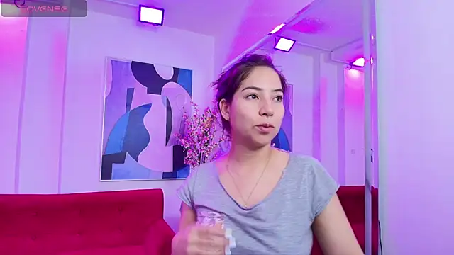 Ema louis  online show from March 10, 12:37 pm