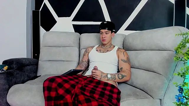 Snapshot of JUSTIN_FULLER1 chatting on November 8, 4:40 pm JUSTIN FULLER1 online show from November 8, 4:40 pm