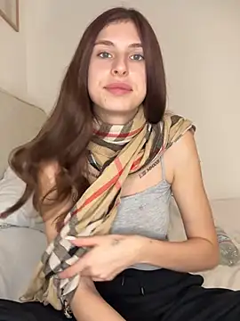 Snapshot of emma05 chatting on January 23, 7:18 pm emma05 online show from January 23, 7:18 pm