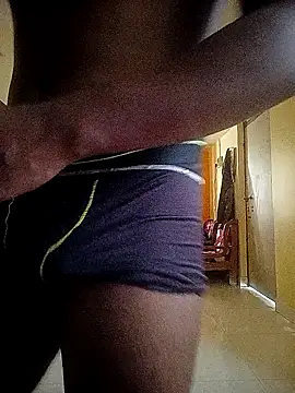 Snapshot of MrNick74 chatting on December 13, 7:25 am MrNick74 online show from December 13, 7:25 am