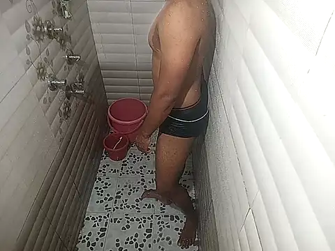 Snapshot of MrNick74 chatting on February 21, 2:50 am MrNick74 online show from February 21, 2:50 am