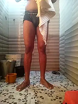 Snapshot of MrNick74 chatting on February 27, 3:36 am MrNick74 online show from February 27, 3:36 am