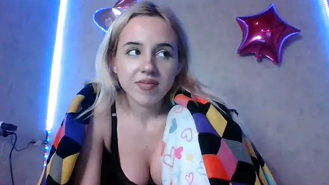 Snapshot of Puregirlaa chatting on March 1, 12:34 pm Puregirlaa online show from March 1, 12:34 pm