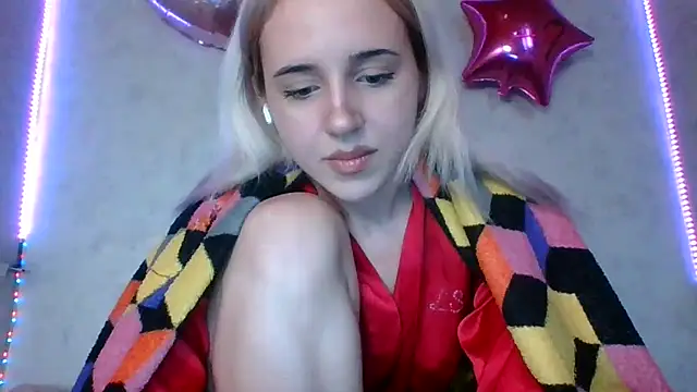 Snapshot of Puregirlaa chatting on March 8, 11:37 am Puregirlaa online show from March 8, 11:37 am