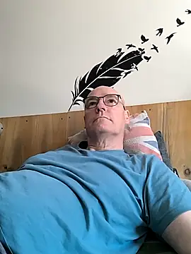 Snapshot of bogland33 chatting on May 24, 7:24 am bogland33 online show from May 24, 7:24 am