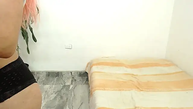 Snapshot of maye_dan chatting on January 31, 6:03 pm maye dan online show from January 31, 6:03 pm