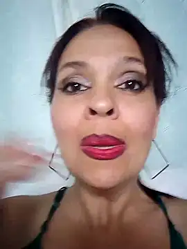 Snapshot of sthefania1710 chatting on January 3, 2:30 pm sthefania1710 online show from January 3, 2:30 pm