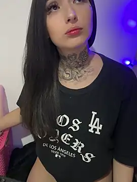 zarai angels online show from December 14, 8:02 am