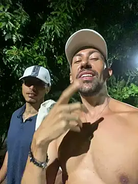 Snapshot of dantedesirexx chatting on February 25, 7:42 am dantedesirexx online show from February 25, 7:42 am