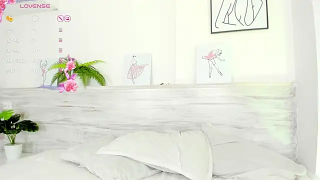 Snapshot of Niicoleta chatting on February 17, 10:47 pm Niicoleta online show from February 17, 10:47 pm