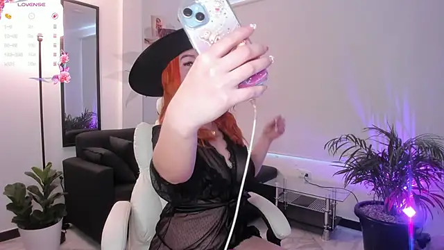 Snapshot of Niicoleta chatting on October 4, 6:17 pm Niicoleta online show from October 4, 6:17 pm