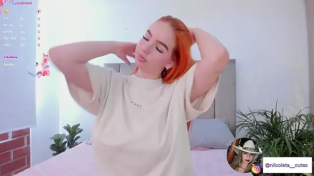 Snapshot of Niicoleta chatting on October 22, 7:13 pm Niicoleta online show from October 22, 7:13 pm