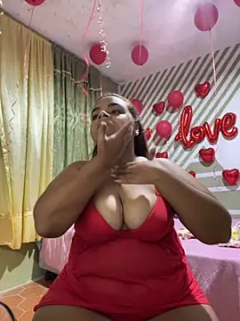 Snapshot of Evabigass chatting on October 22, 6:18 pm Evabigass online show from October 22, 6:18 pm