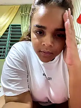 Snapshot of Evabigass chatting on November 12, 12:11 am Evabigass online show from November 12, 12:11 am