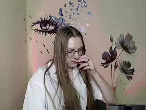 Snapshot of _AlMamiyy_ chatting on December 7, 5:48 am AlMamiyy online show from December 7, 5:48 am