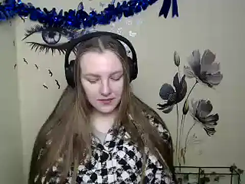 Snapshot of _AlMamiyy_ chatting on January 7, 1:57 pm AlMamiyy online show from January 7, 1:57 pm
