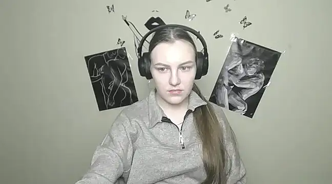Snapshot of _AlMamiyy_ chatting on January 18, 1:51 pm AlMamiyy online show from January 18, 1:51 pm