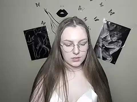 Snapshot of _AlMamiyy_ chatting on January 28, 10:45 pm AlMamiyy online show from January 28, 10:45 pm