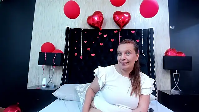 RoxieJackson online show from February 8, 1:11 am