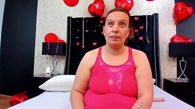 RoxieJackson online show from February 9, 5:01 pm