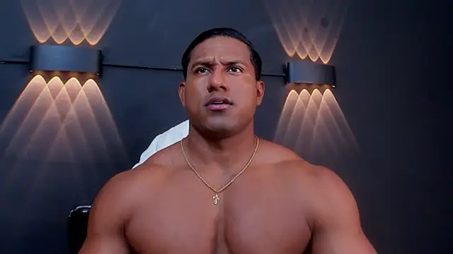 CallumMuscle online show from December 11, 1:28 pm