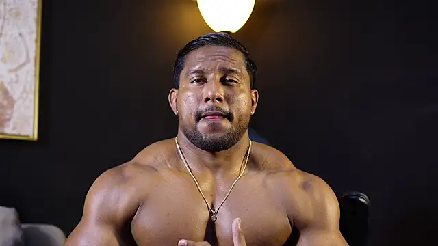 CallumMuscle online show from April 6, 4:46 am