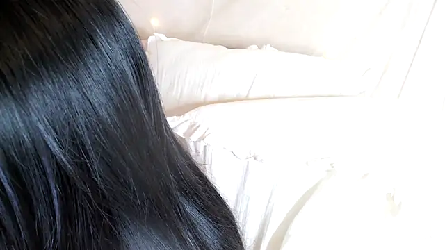 Snapshot of _yuki_chan chatting on December 27, 4:43 pm yuki chan online show from December 27, 4:43 pm