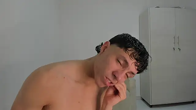 enzo sloran online show from February 20, 4:29 pm