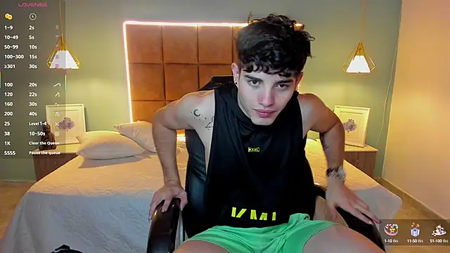 AlejooTwink online show from September 24, 11:30 pm