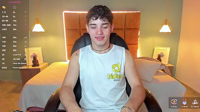 AlejooTwink online show from October 23, 2:22 am