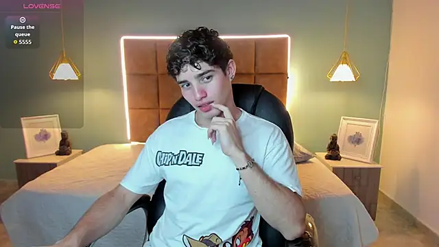 AlejooTwink online show from November 18, 4:55 pm