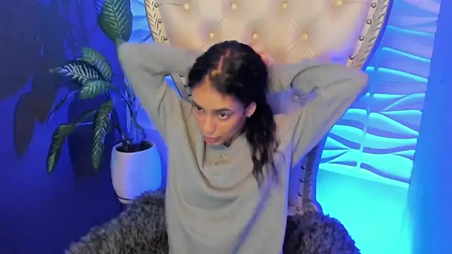 Layla 707 online show from November 4, 1:38 am