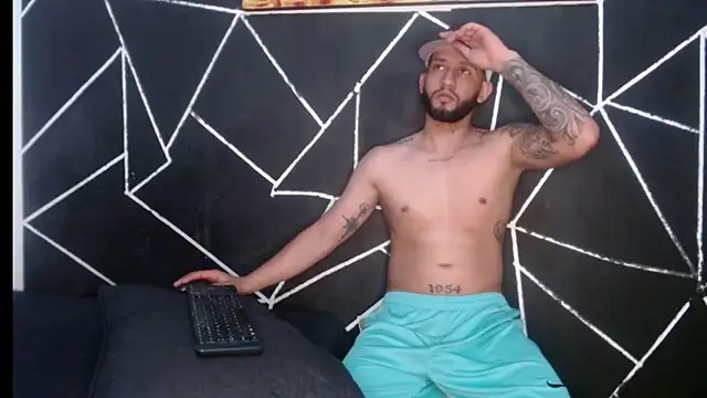 Snapshot of maxXximo777 chatting on December 5, 4:31 am maxXximo777 online show from December 5, 4:31 am