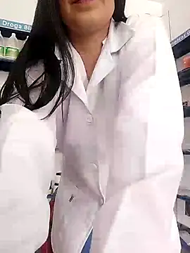 Snapshot of Megan_jennerr chatting on January 28, 7:53 pm Megan jennerr online show from January 28, 7:53 pm