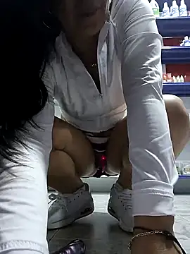 Snapshot of Megan_jennerr chatting on February 28, 11:34 pm Megan jennerr online show from February 28, 11:34 pm