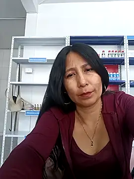 Snapshot of Megan_jennerr chatting on November 23, 2:39 pm Megan jennerr online show from November 23, 2:39 pm