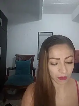 Snapshot of Venus-Wood chatting on October 29, 9:49 pm Venus-Wood online show from October 29, 9:49 pm