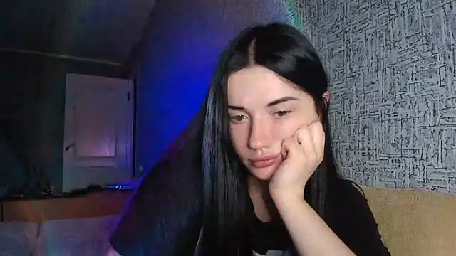 Liana diva online show from April 4, 3:20 pm