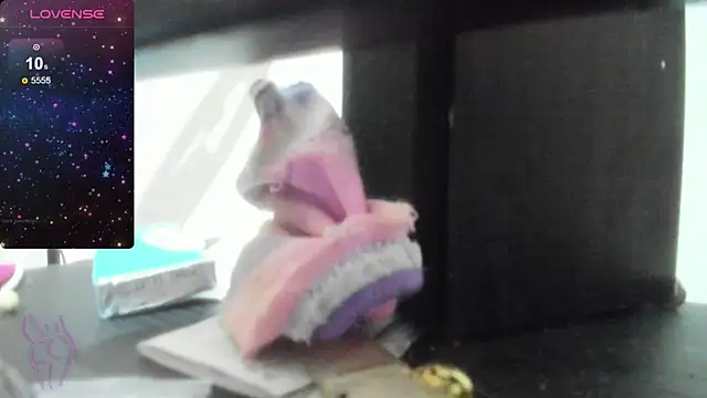 Lilybaudinx96 online show from January 11, 8:21 pm