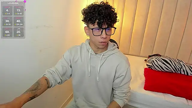 AkazaBoy  online show from January 13, 5:01 am