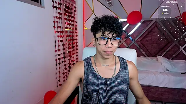 AkazaBoy  online show from February 27, 4:52 am