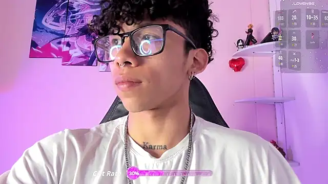 AkazaBoy  online show from September 21, 4:03 am