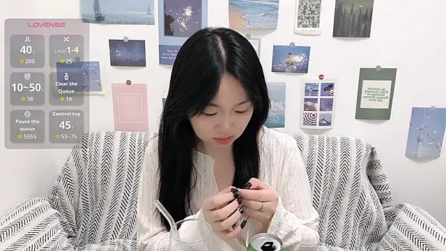 LiLiYbaby online show from September 12, 6:13 am