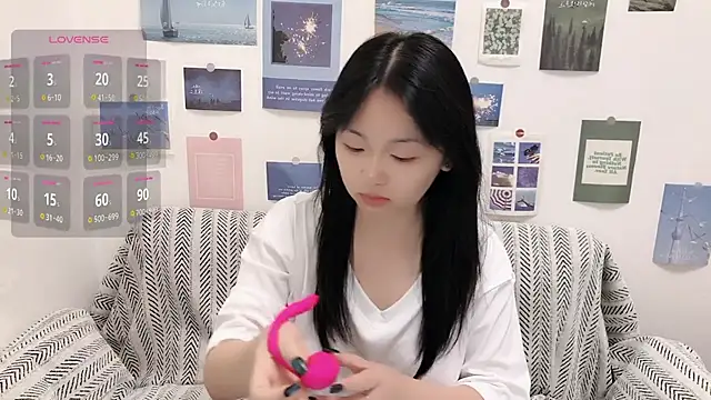 LiLiYbaby online show from September 14, 6:01 am