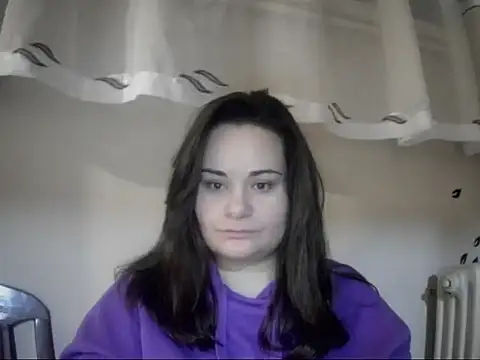 AalinnaK online show from February 11, 5:29 pm