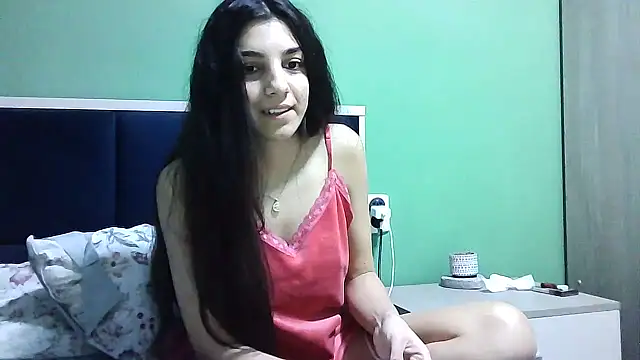 Snapshot of Ahotkittyxxx chatting on December 21, 8:07 am Ahotkittyxxx online show from December 21, 8:07 am